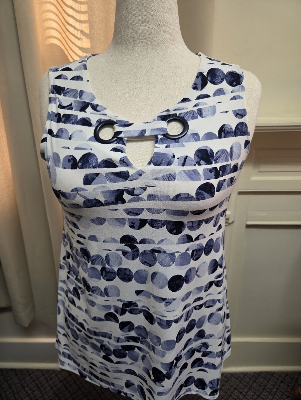 Alfani Navy & White Printed Sleeveless Tank with Ring Accent Size Medium